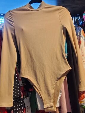 Ribbed Long Sleeve Mock Neck Bodysuit - Camel